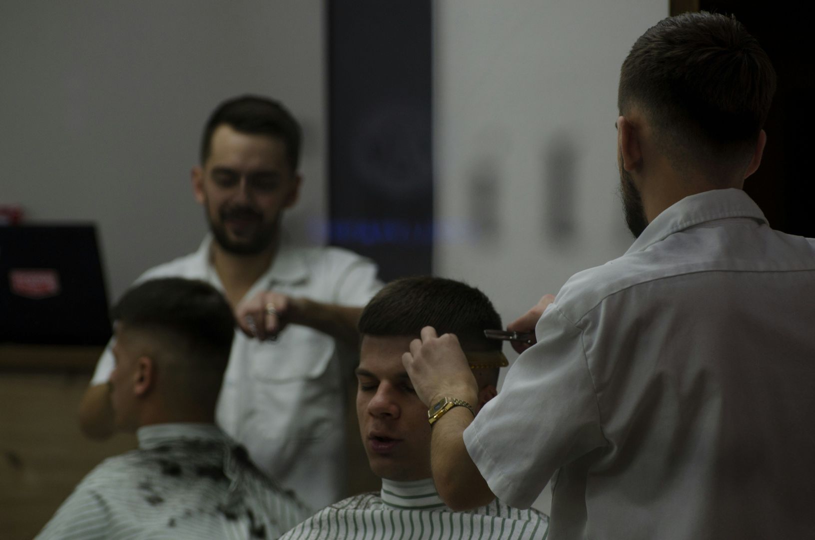Haircuts & Styling